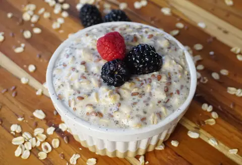 The Heart Health Benefits of Regularly Eating Oatmeal